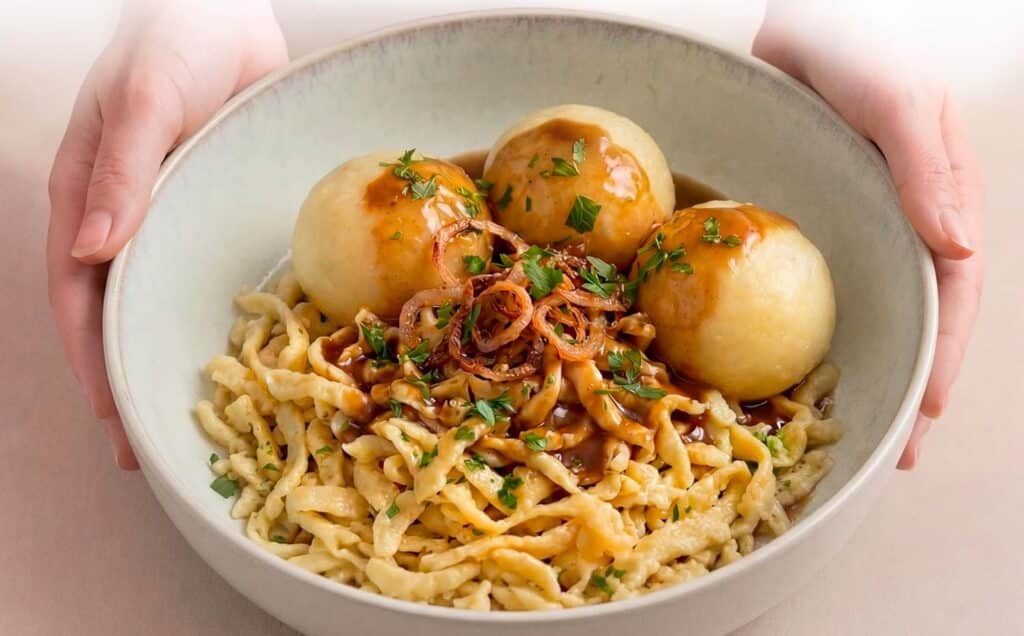 Matratzen kaufen Schweiz, Bettdecken kaufen Schweiz, Kopfkissen kaufen Schweiz Ciotola da portata Ibiza Light con pasta e patate